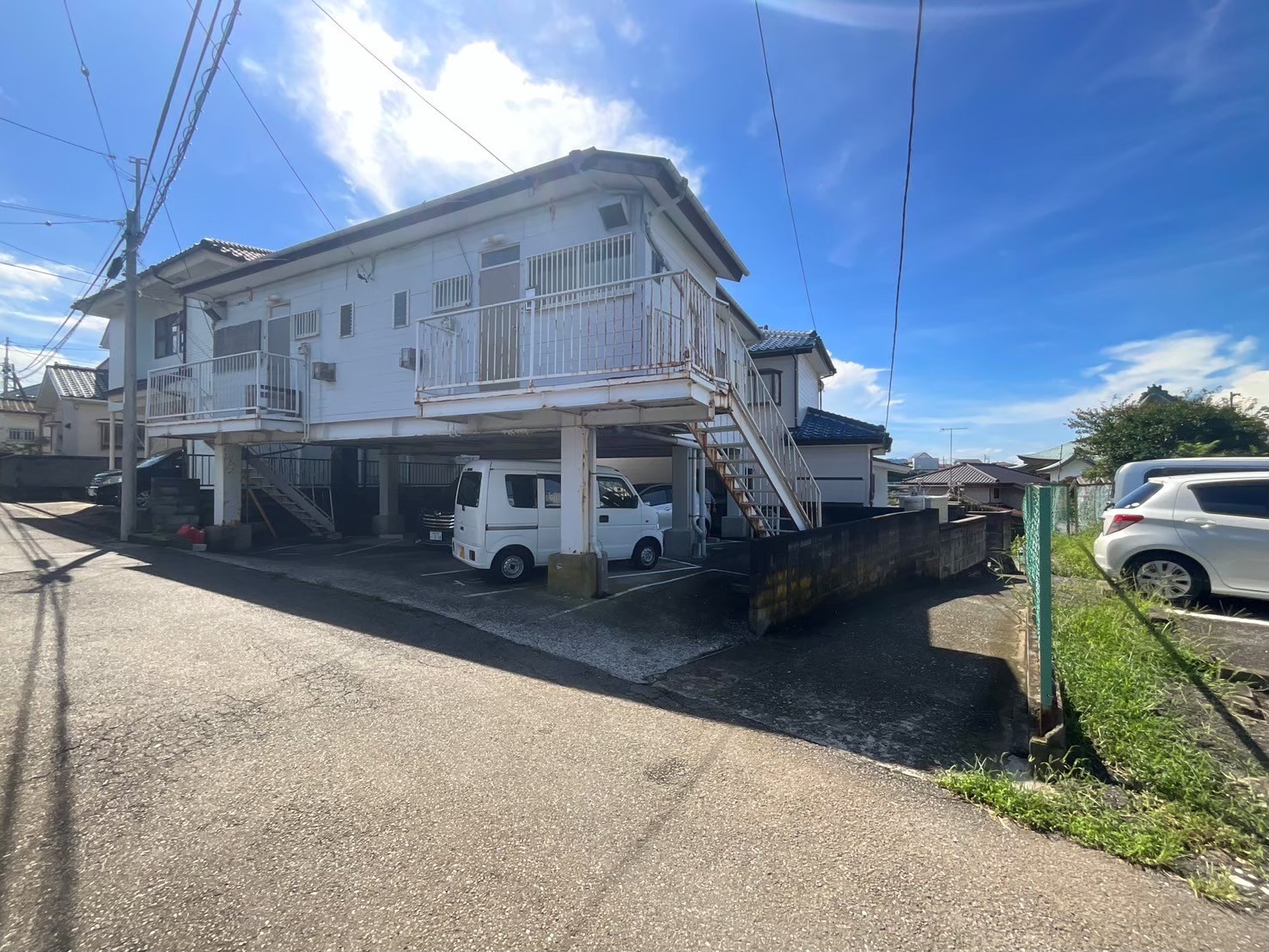 三浦市 解体前のS造2階建て